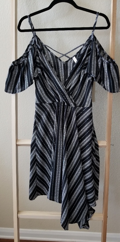 Fun, flowy asymmetrical dress 2in1 wear